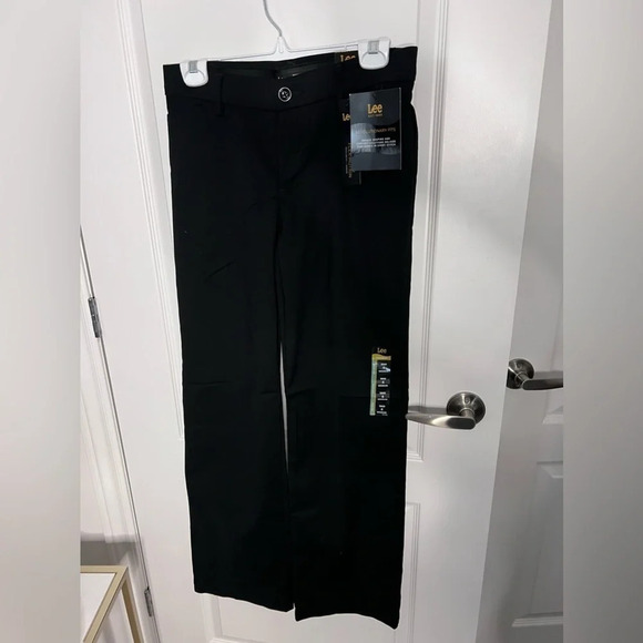 NWT | Lee | Flex Motion Regular Fit Trousers in  Black | Size 4 [88] - Picture 2 of 7